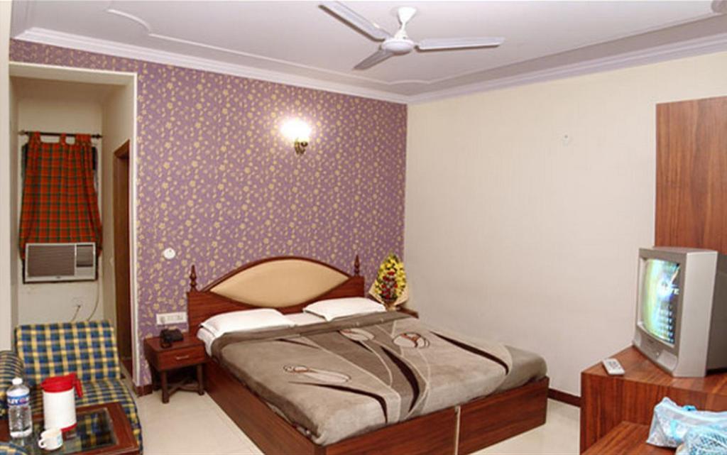 Hotel Ivory Palace Delhi  Dış mekan fotoğraf