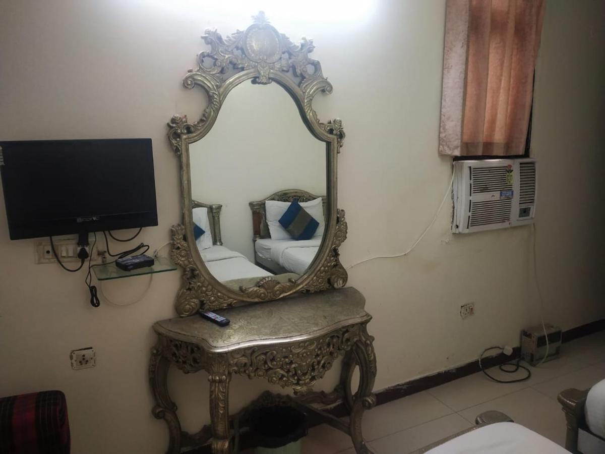 Hotel Ivory Palace Delhi  Dış mekan fotoğraf